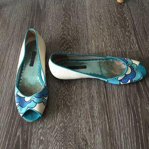 Marc Jacobs cloud pattern open toe Flats -hard to find! Size 40